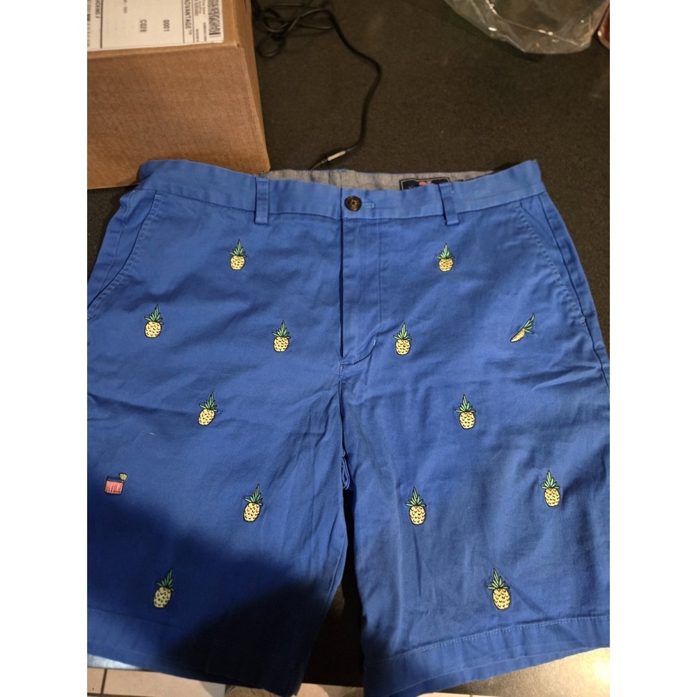 Vineyard Vines Pineapple Embroidered Shorts Blue Size 35 Cotton Stretch